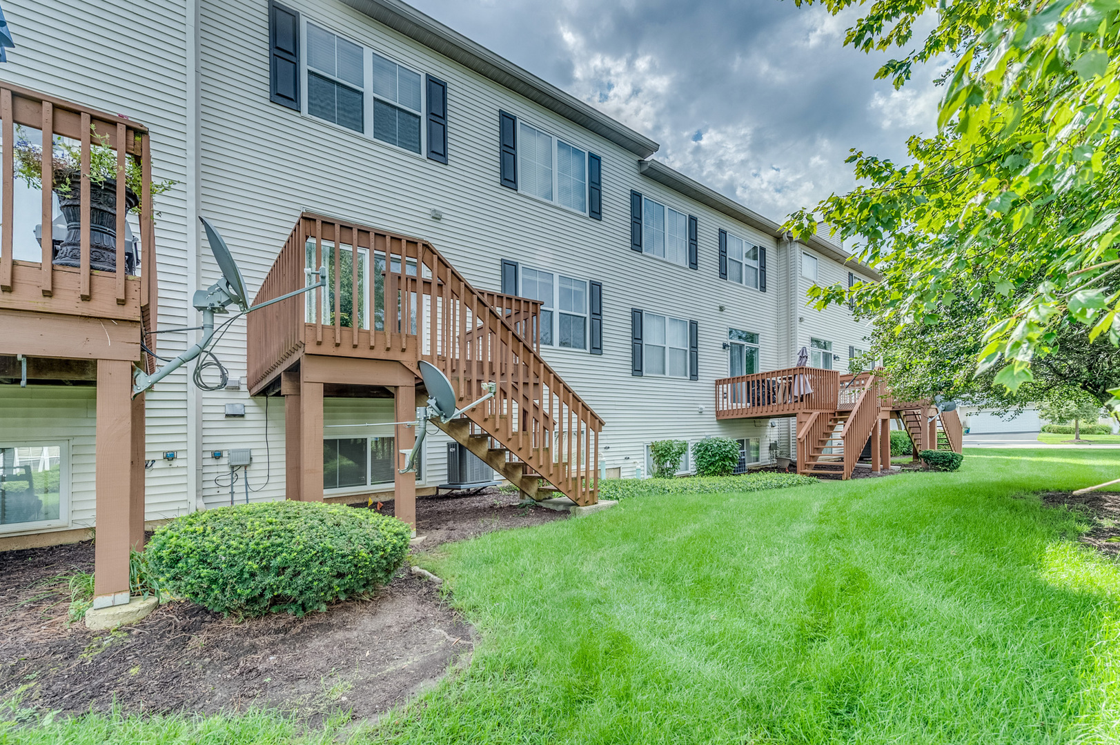 321 Grand Ridge Road, Unit 321 St. Charles, IL 60175 - Photo 35 of 36 Gallery Image 35