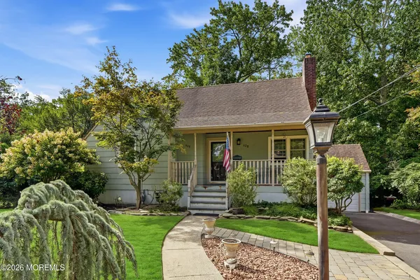 $1,075,000 | 428 Redmond Avenue, Oakhurst, NJ 07755