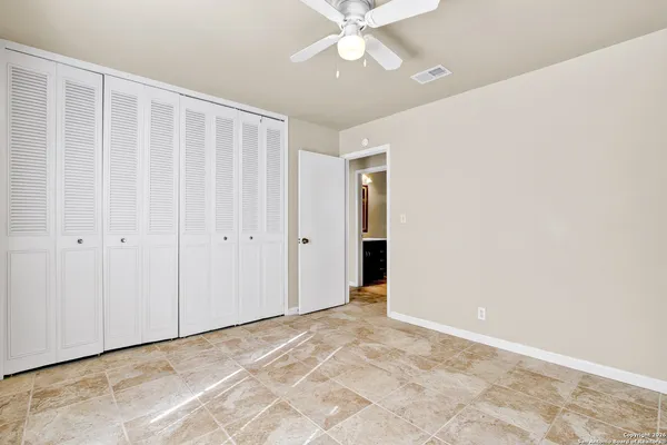 $1,395 | 6711 Spring Hollow Street, San Antonio, TX 78249