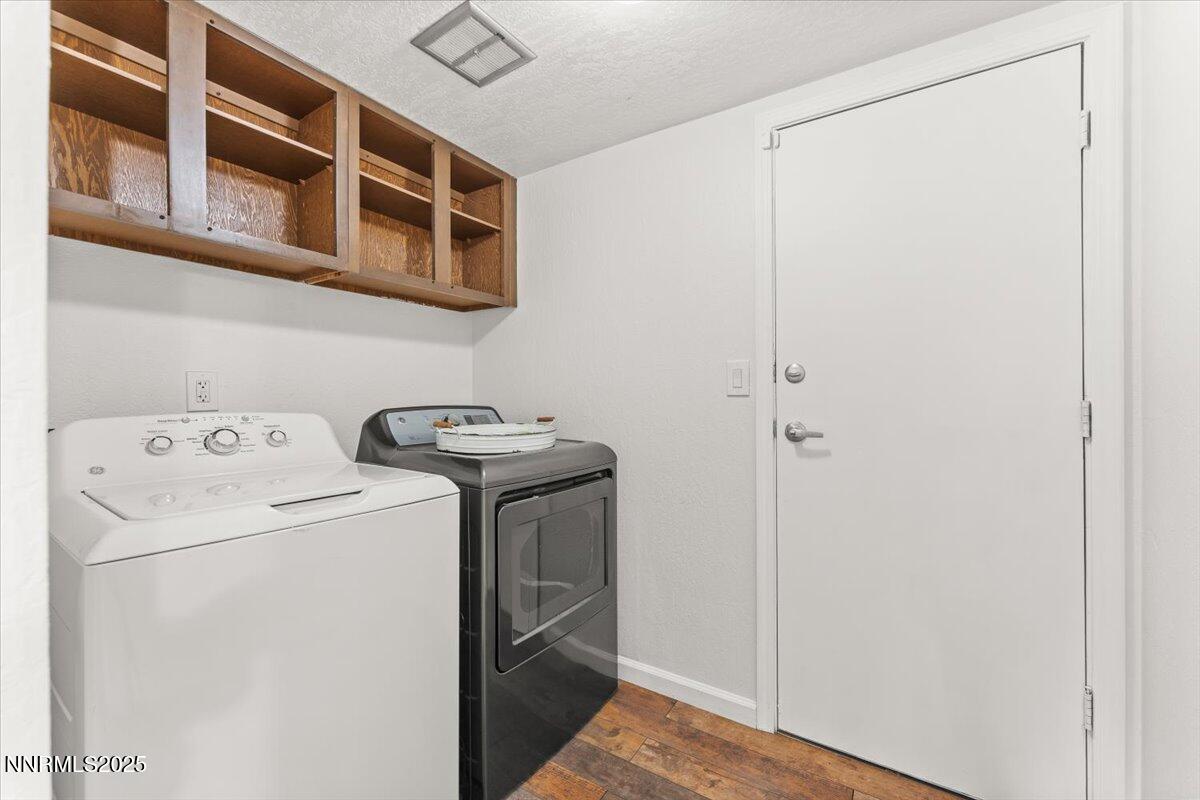 2060 Kings Row Reno, NV 89503 - Photo 20 of 37 a utility room with dryer and washer