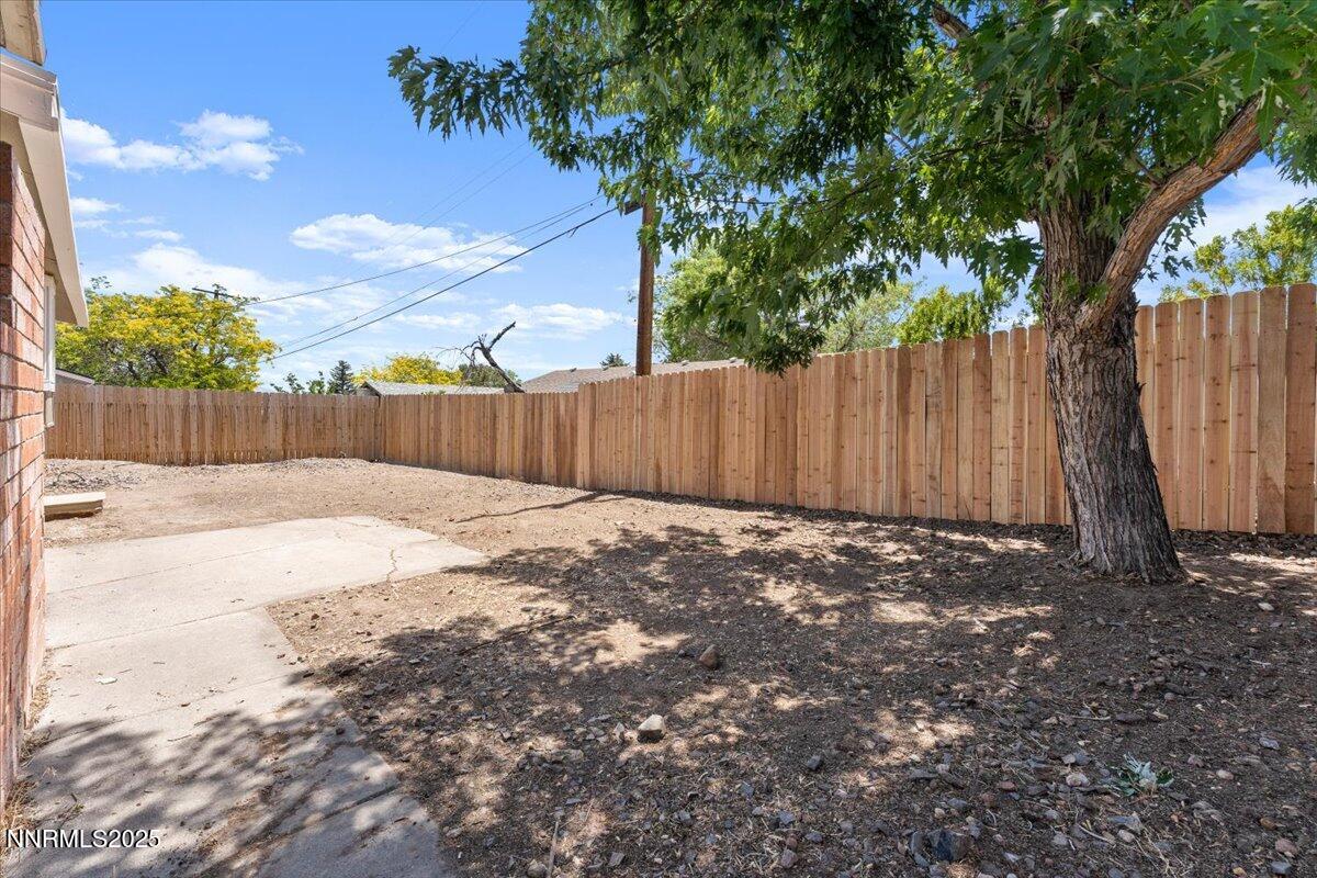 2060 Kings Row Reno, NV 89503 - Photo 30 of 37 a view of a yard