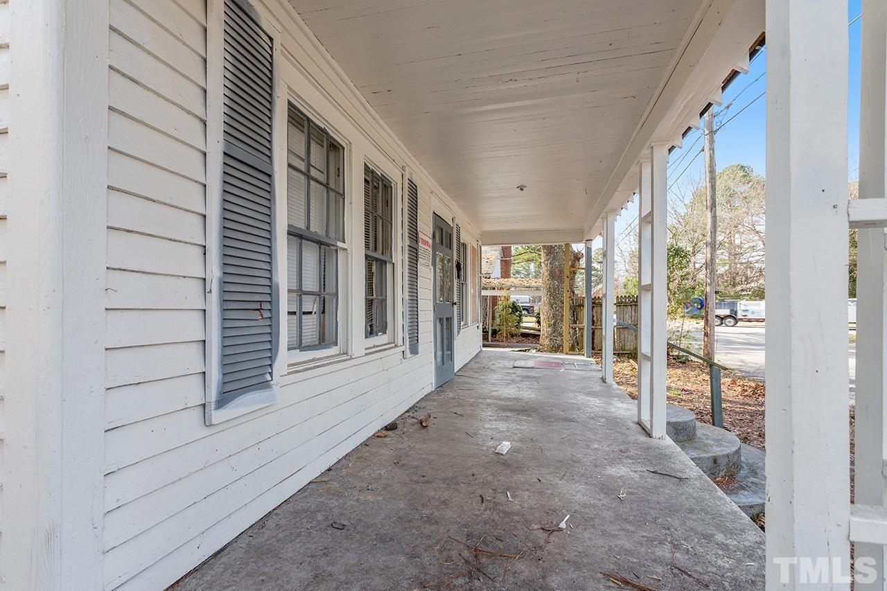 1102 Rountree Avenue Southeast Wilson, NC 27893 - Photo 3 of 6 Gallery Image 3