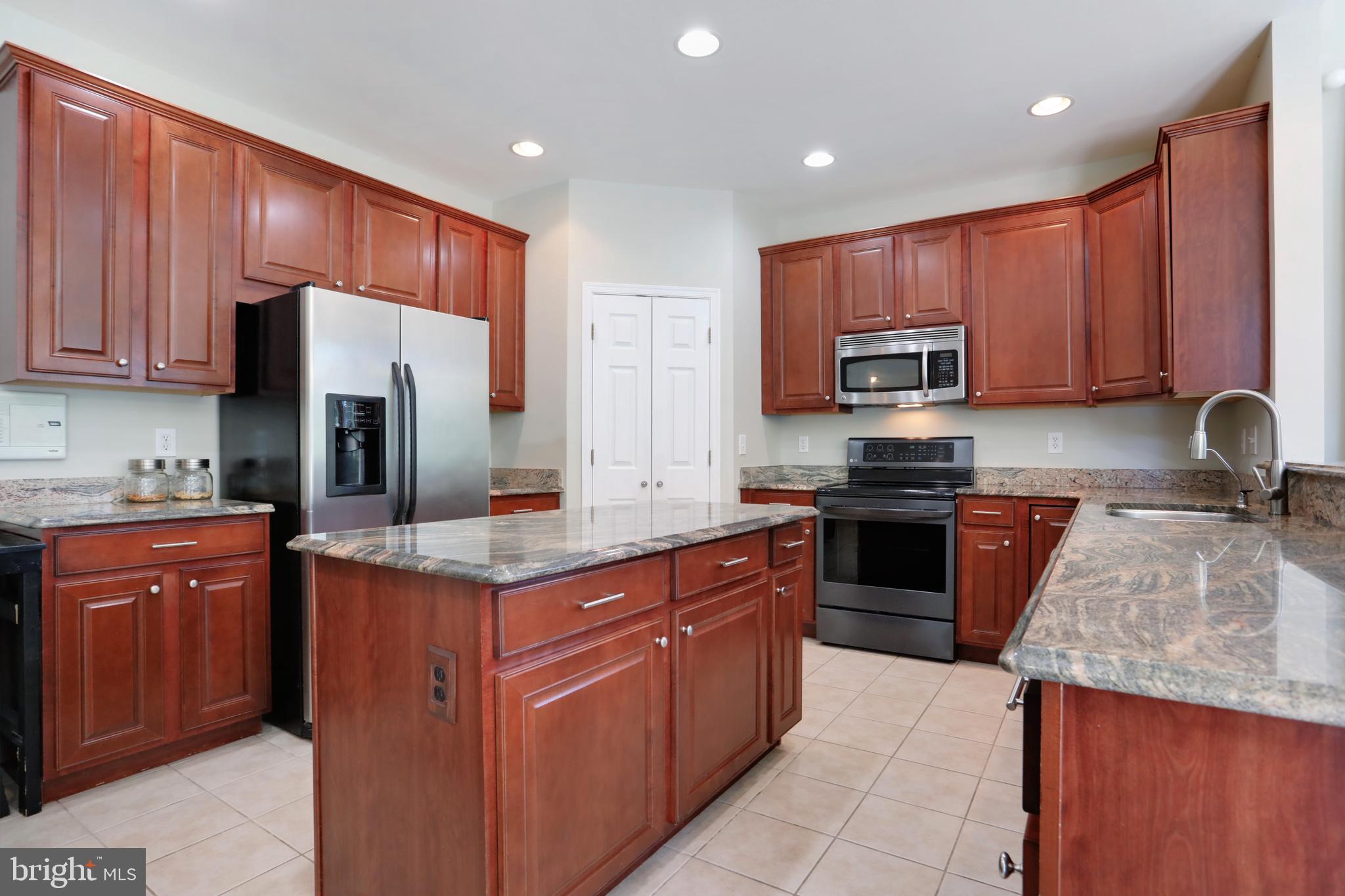 913 Riparian Drive Falling Waters, WV 25419 - Photo 3 of 65 Gallery Image 3