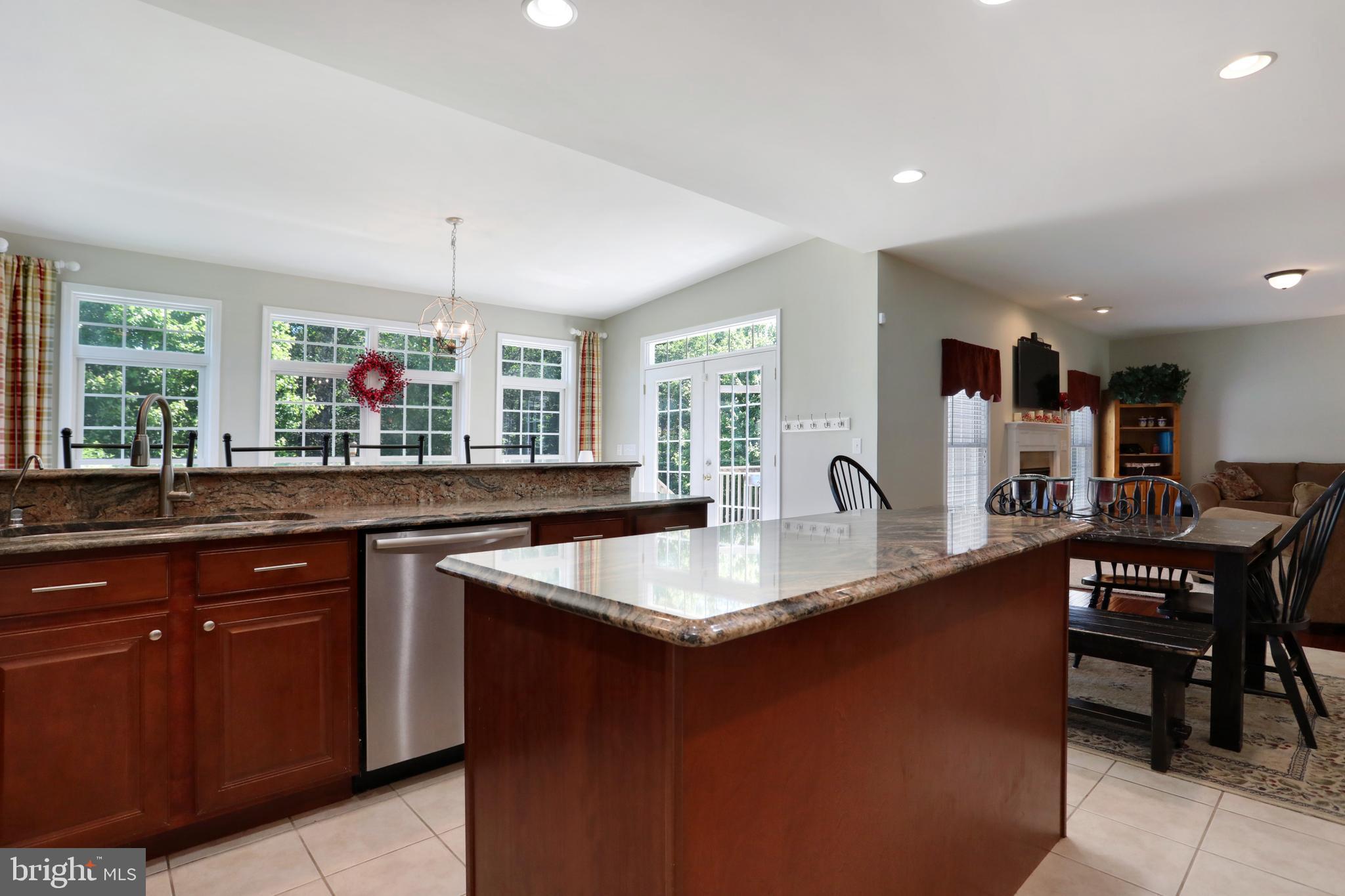 913 Riparian Drive Falling Waters, WV 25419 - Photo 6 of 65 Gallery Image 6