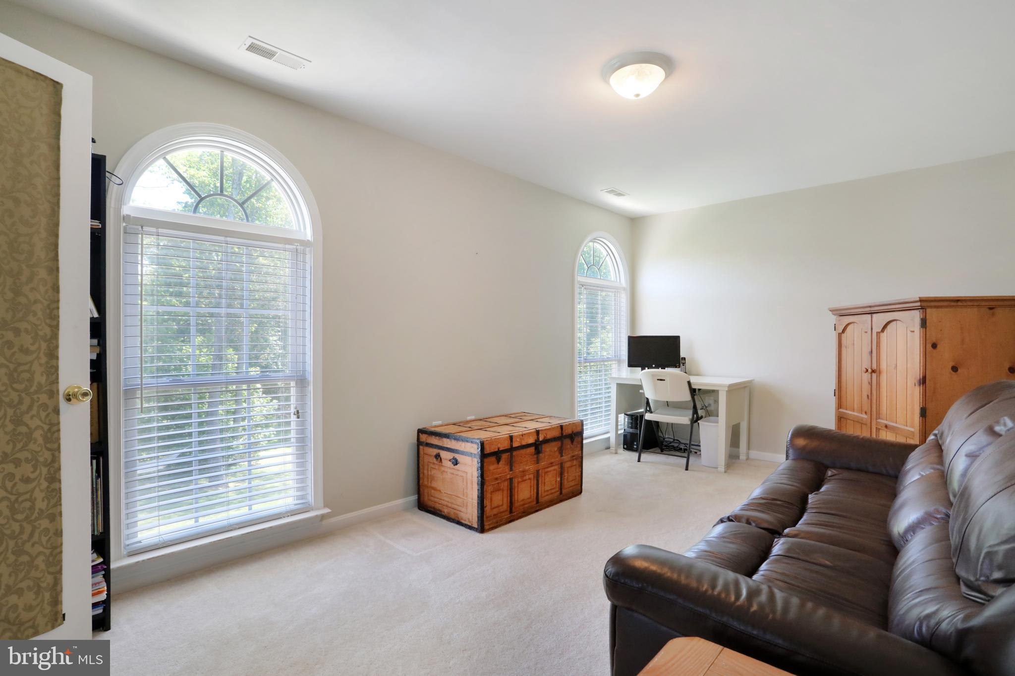 913 Riparian Drive Falling Waters, WV 25419 - Photo 10 of 65 Gallery Image 10