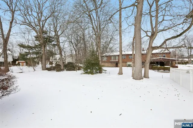 $799,000 | 261 Idaho Street, Paramus, NJ 07652