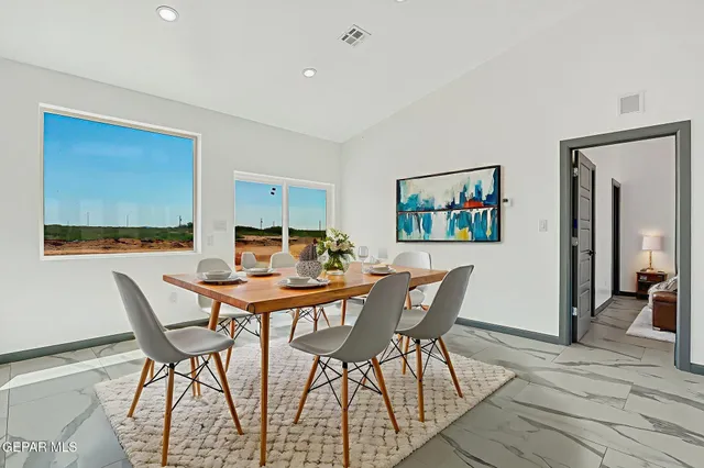 $284,999 | 693 San Jose, Chaparral, NM 88081