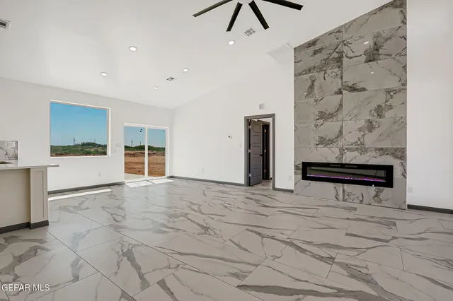 $290,000 | 693 San Jose, Chaparral, NM 88081