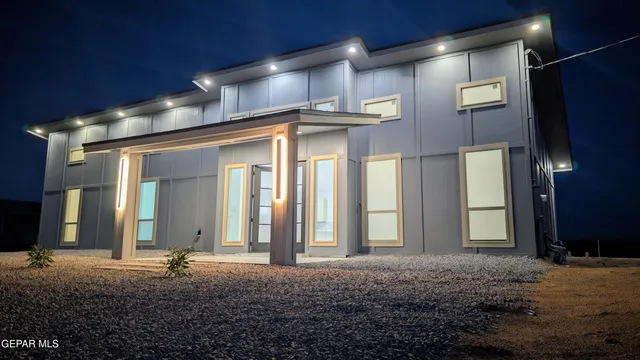 $290,000 | 693 San Jose, Chaparral, NM 88081