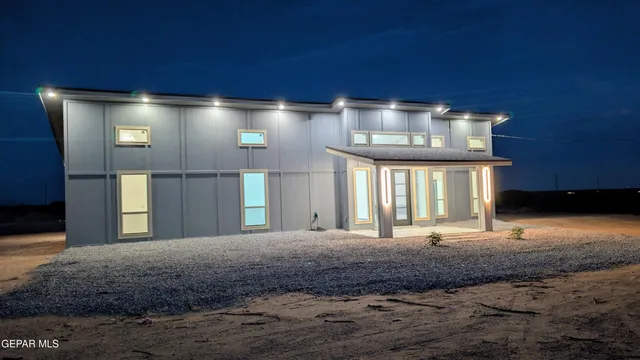 $290,000 | 693 San Jose, Chaparral, NM 88081