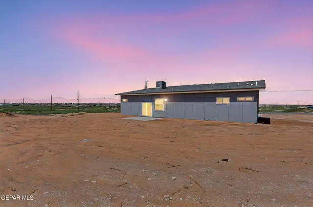 $290,000 | 693 San Jose, Chaparral, NM 88081