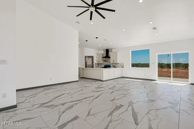 $290,000 | 693 San Jose, Chaparral, NM 88081