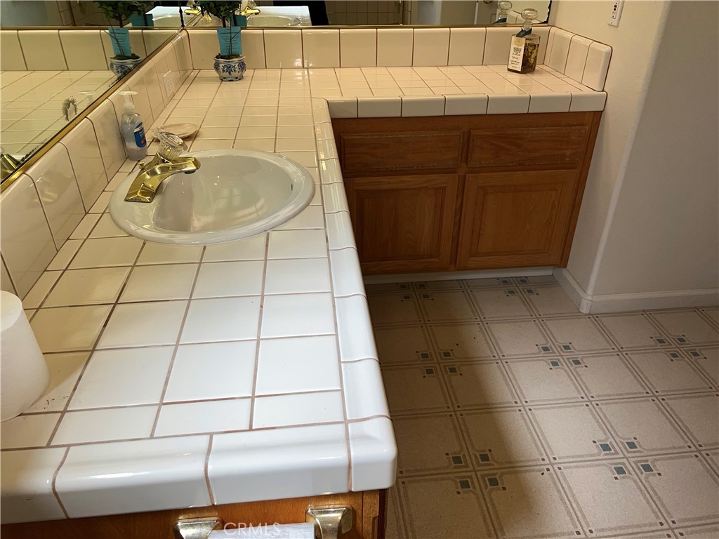 330 Jean Street Cambria, CA 93428 - Photo 50 of 75 a bathroom with a sink