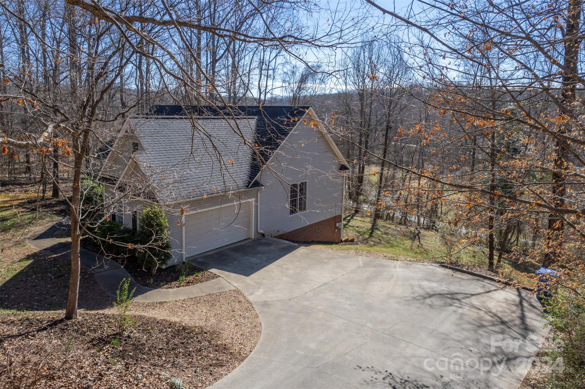 136 General Griffith Circle Rutherfordton, NC 28139 - Photo 43 of 47 a view of a house with a snow in the yard