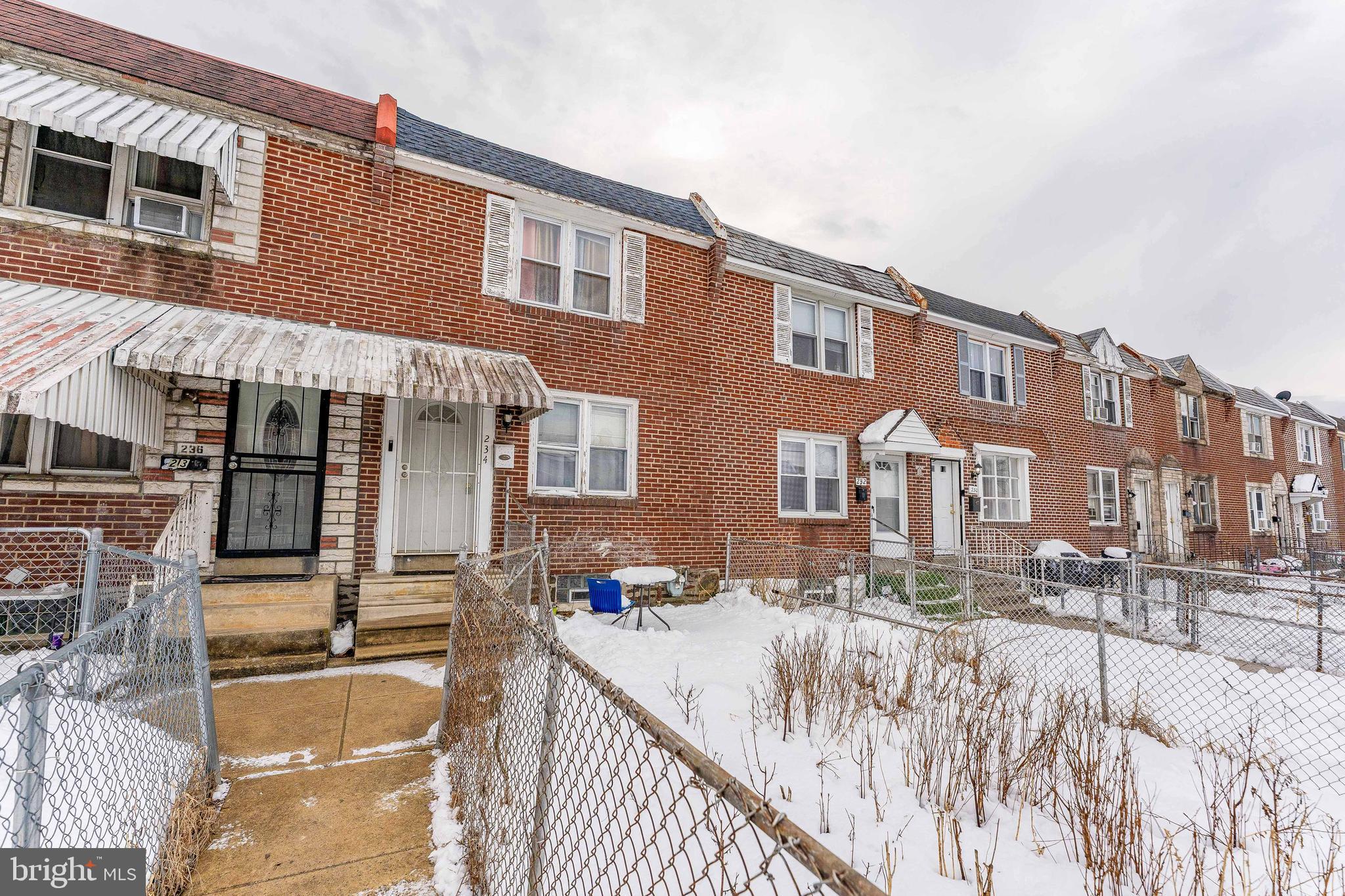 234 Spring Valley Road Darby, PA 19023 - Photo 3 of 27 Gallery Image 3