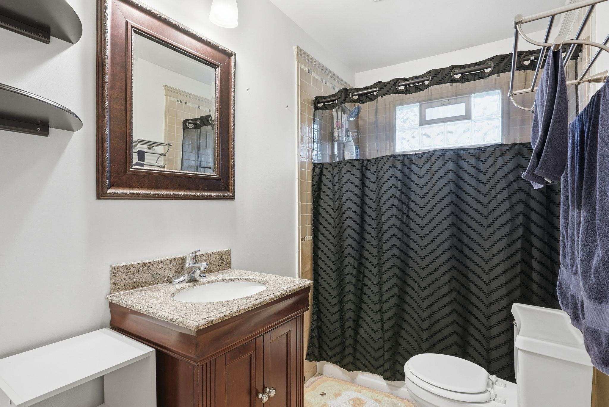 1522 North Locust Road Spokane, WA 99206 - Photo 5 of 15