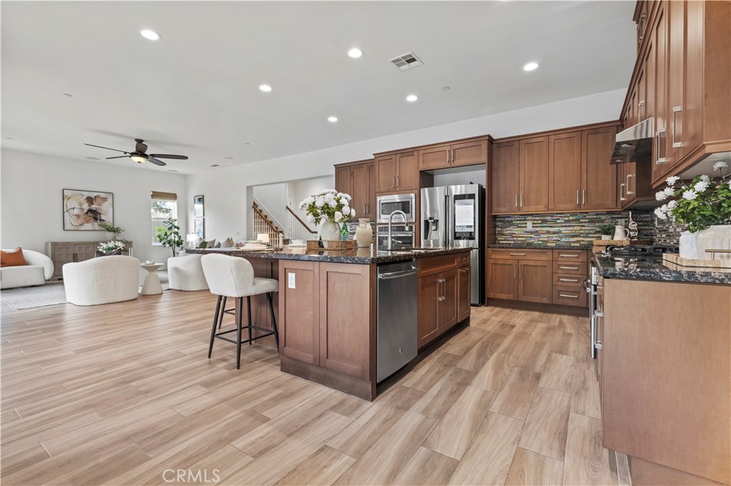 164 Newall Irvine, CA 92618 - Photo 7 of 69