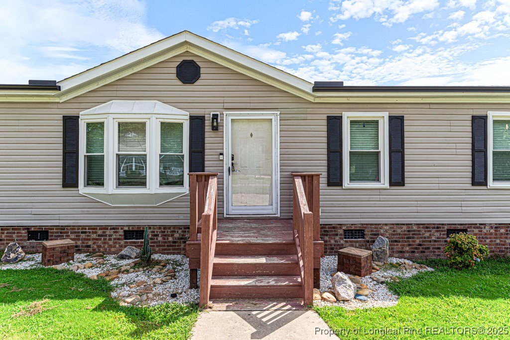 152 Rocks Edge Lane Smithfield, NC 27577 - Photo 4 of 32 Gallery Image 4