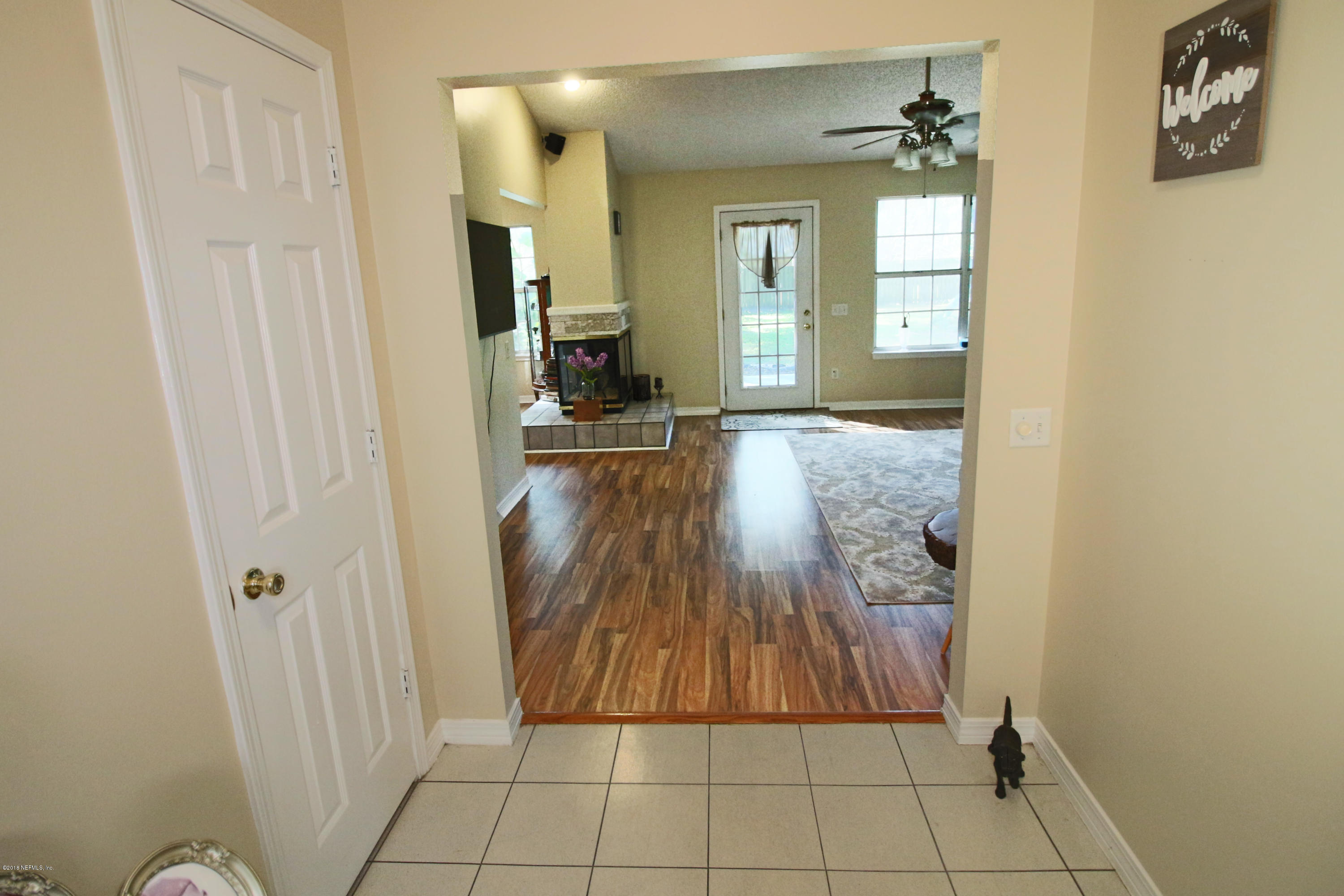 6094 Wells Road Macclenny, FL 32063 - Photo 4 of 27 Foyer