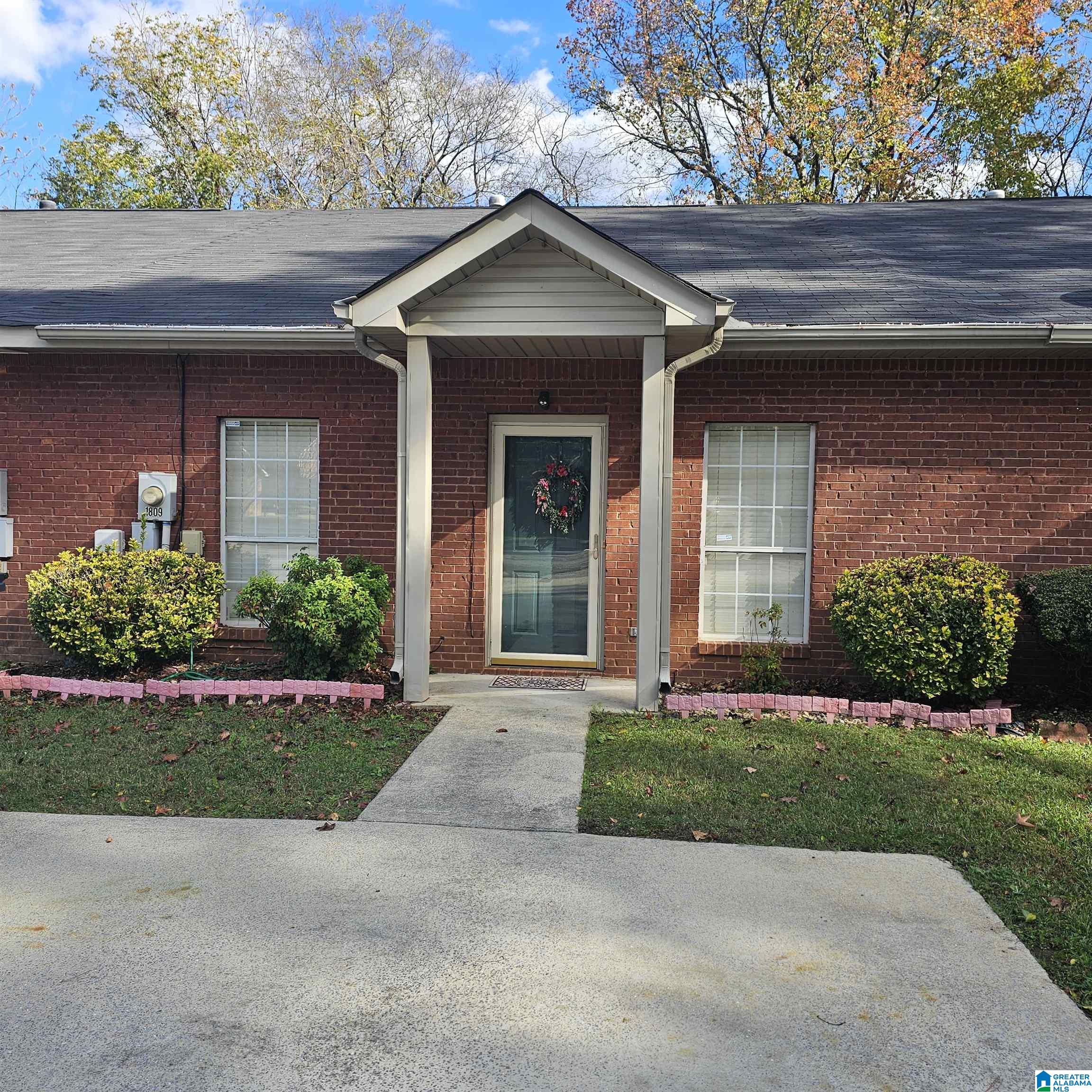 1809 Copperfield Lane Center Point, AL 35215 - Photo 1 of 35