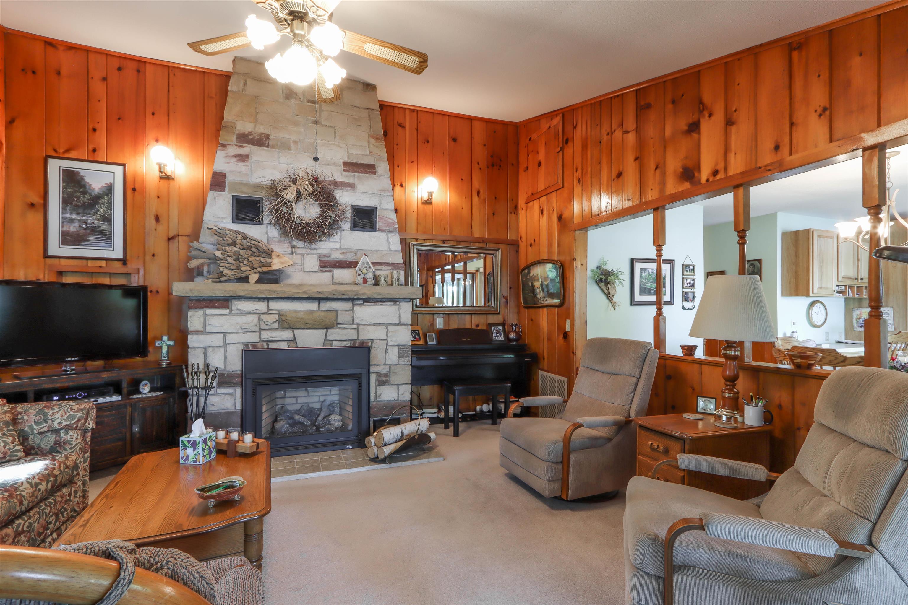 N6524 South Long Lake Road Waupaca, WI 54981 - Photo 20 of 37