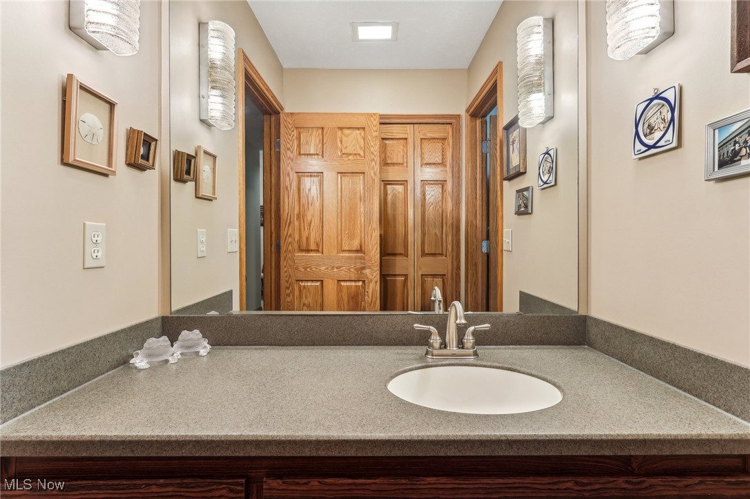 559 Houghton Road Northfield, OH 44067 - Photo 24 of 37