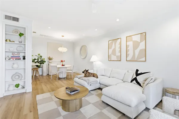 $2,900 | 1501 Barton Springs Road, Unit 104, Austin, TX 78704