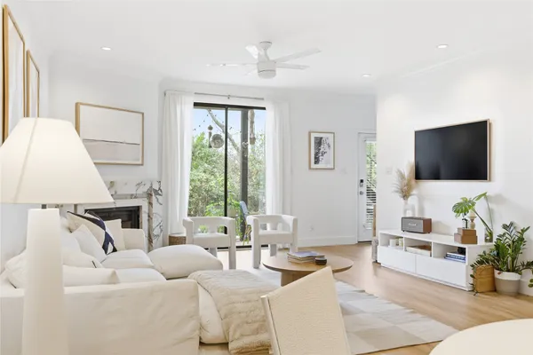 $2,900 | 1501 Barton Springs Road, Unit 104, Austin, TX 78704