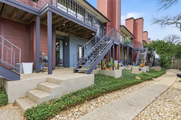 $2,900 | 1501 Barton Springs Road, Unit 104, Austin, TX 78704