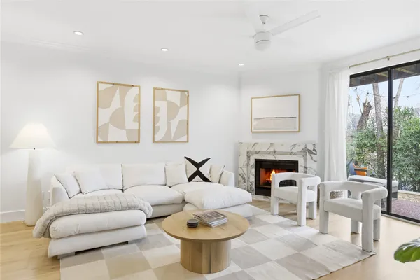 $2,900 | 1501 Barton Springs Road, Unit 104, Austin, TX 78704