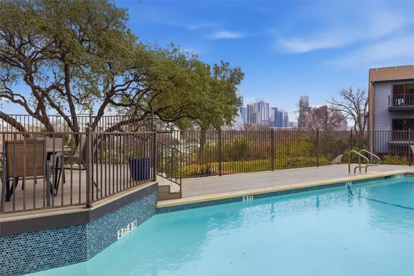 $2,900 | 1501 Barton Springs Road, Unit 104, Austin, TX 78704