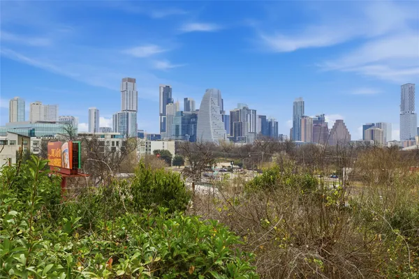 $2,900 | 1501 Barton Springs Road, Unit 104, Austin, TX 78704