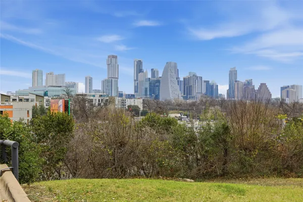 $2,900 | 1501 Barton Springs Road, Unit 104, Austin, TX 78704