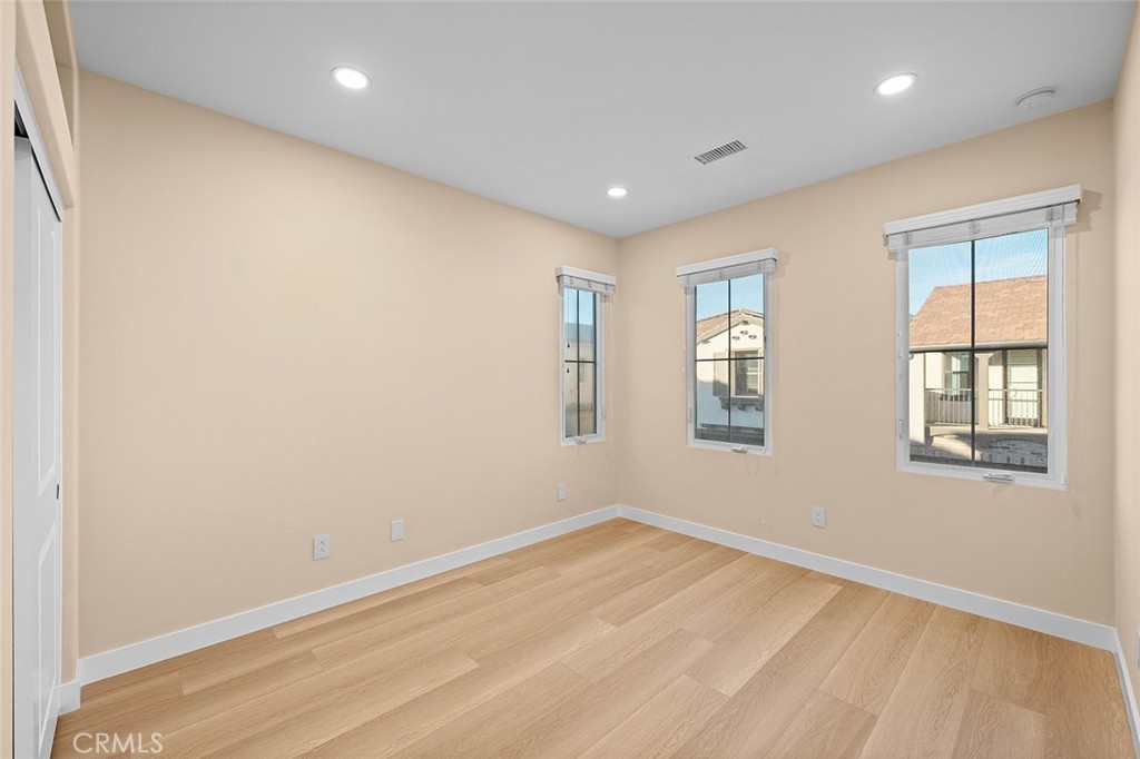 143 Rodeo Irvine, CA 92602 - Photo 29 of 37