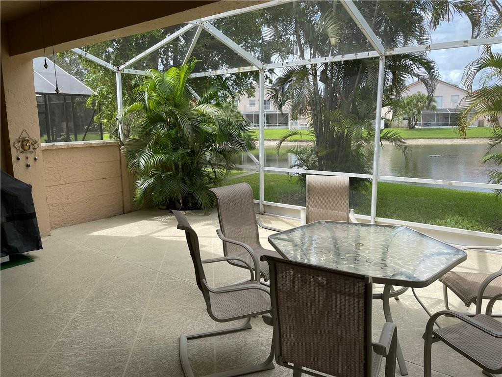 18022 Clear Brook Circle Boca Raton, FL 33498 - Photo 9 of 34 Photo 9
