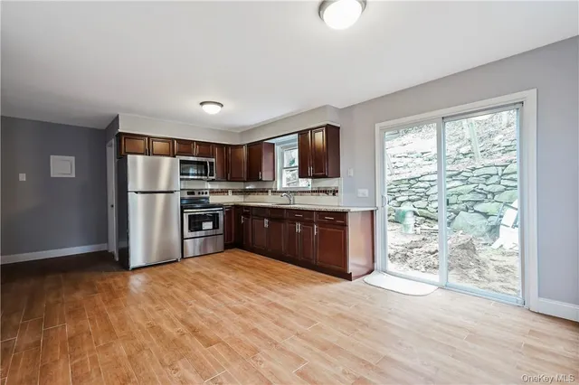 $2,500 | 30 Palisade Street, Unit 1S, Dobbs Ferry, NY 10522