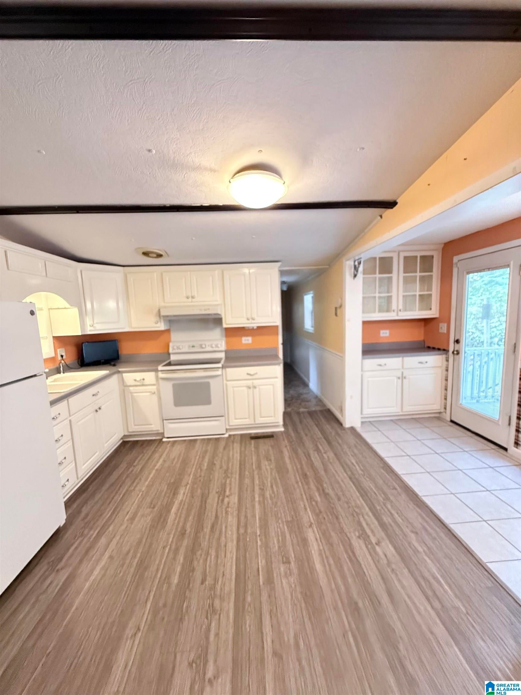 208 Earl Roberts Road Anniston, AL 36207 - Photo 6 of 34 Gallery Image 6