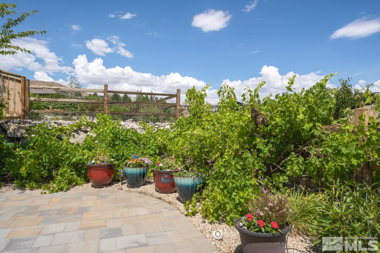 2330 Maple Leaf Trail Reno, NV 89523 - Photo 32 of 40 Photo 32
