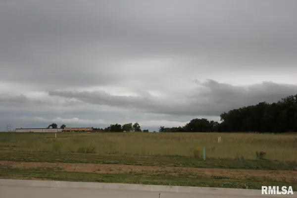 $66,000 | 6505 North Ironwood Drive, Edwards, IL 61528