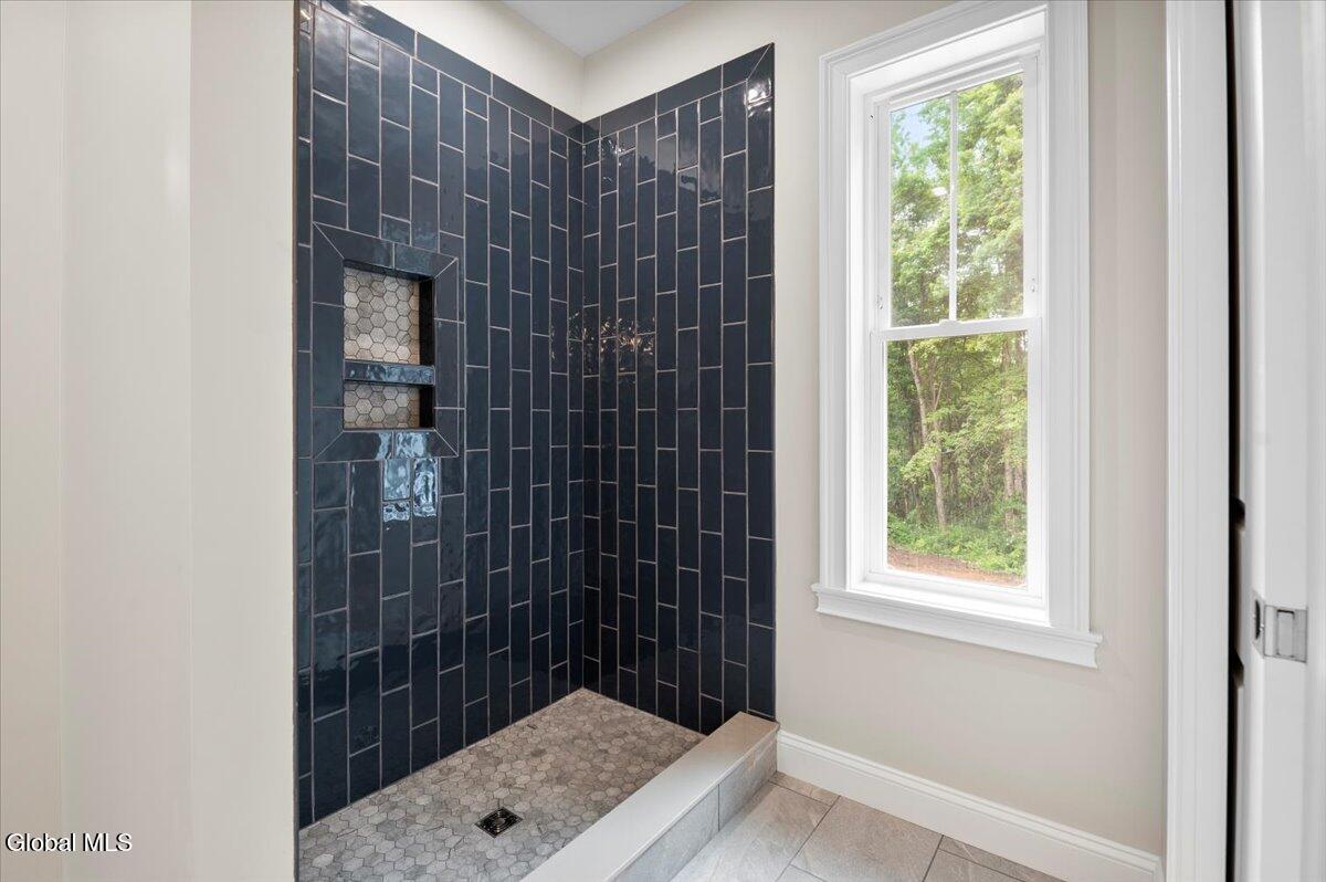 330 Selfridge Road Moreau, NY 12831 - Photo 13 of 25 22-FJD_6562