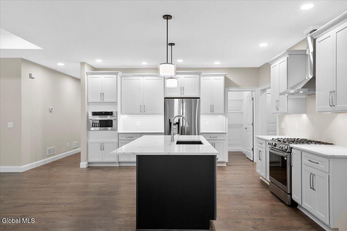 330 Selfridge Road Moreau, NY 12831 - Photo 6 of 25 06-FJD_6514