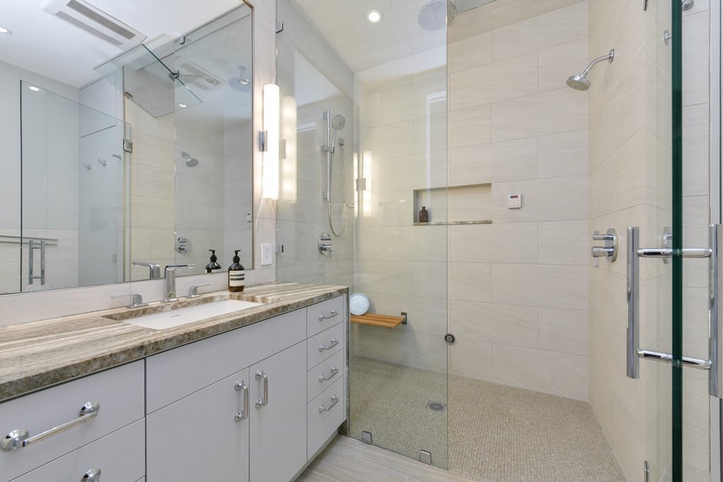 223 Beacon Street, Unit 4 Boston, MA 02116 - Photo 11 of 17