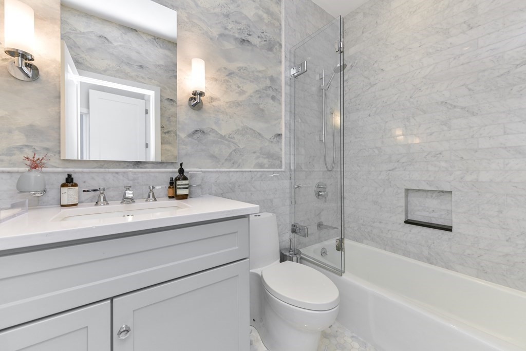 223 Beacon Street, Unit 4 Boston, MA 02116 - Photo 14 of 17