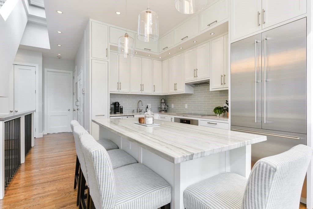 223 Beacon Street, Unit 4 Boston, MA 02116 - Photo 2 of 17