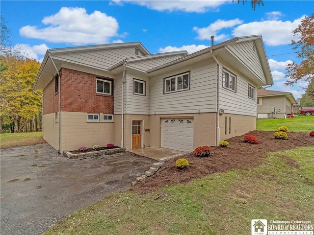 $379,000 | 29 East Whallon Street, Chautauqua, NY 14757