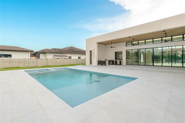 $4,299,000 | 12190 Northwest 6th Street, Miami, FL 33182