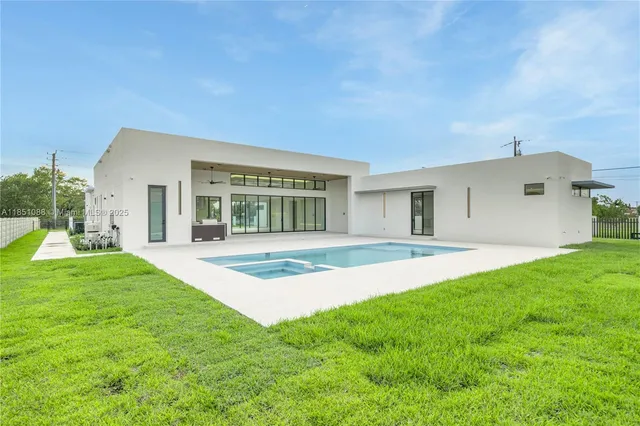 $4,299,000 | 12190 Northwest 6th Street, Miami, FL 33182