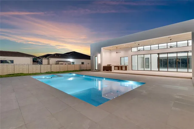 $4,299,000 | 12190 Northwest 6th Street, Miami, FL 33182