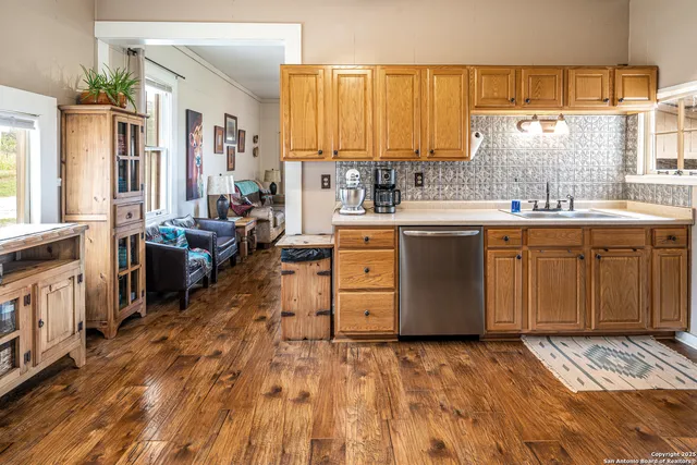 $679,000 | 542 Fm 473, Comfort, TX 78013