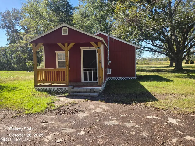 $57,000 | 238 Front Street, Silver City, MS 39166